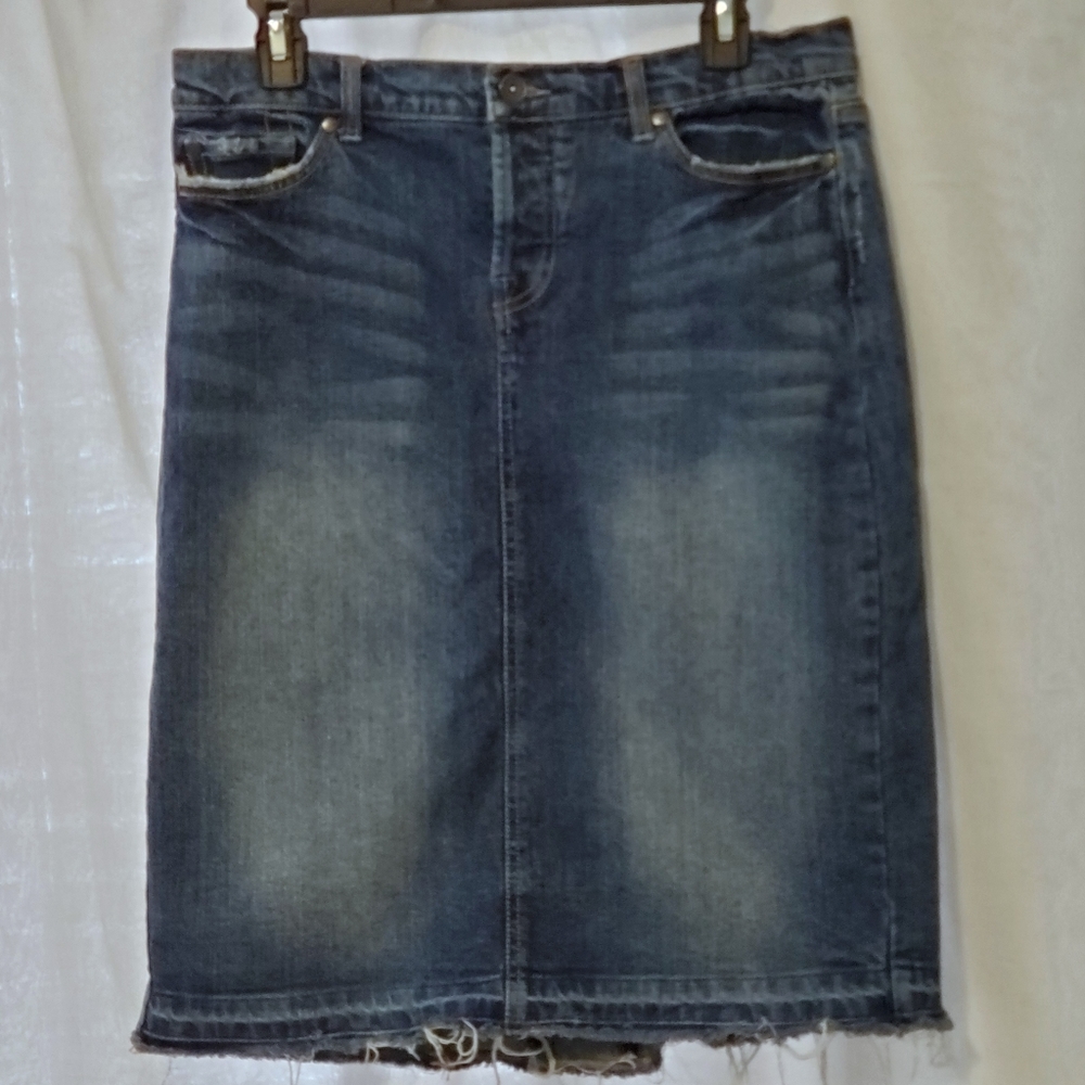 Mossimo Distressed Denim Skirt,  size 8